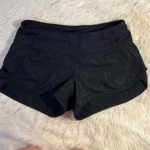 Lululemon Speed Shorts Black Embossed Peacock Lace